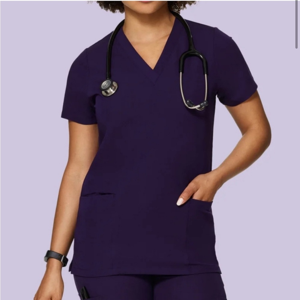 Mandala 6 pocket scrub top Eggplant